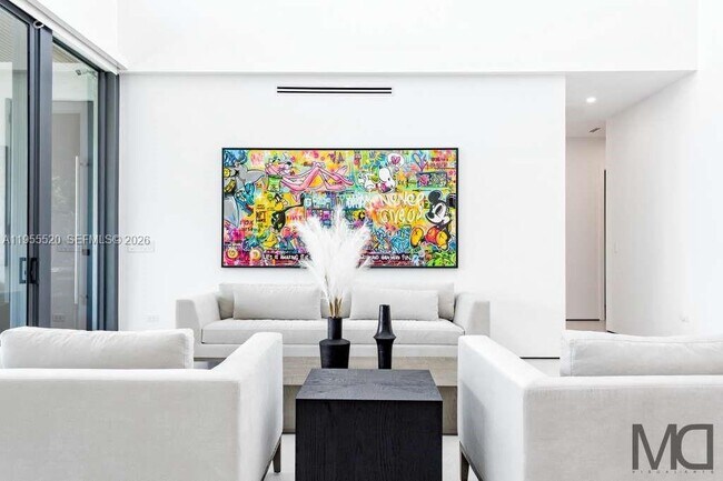 Building Photo - 1830 NE 193rd St