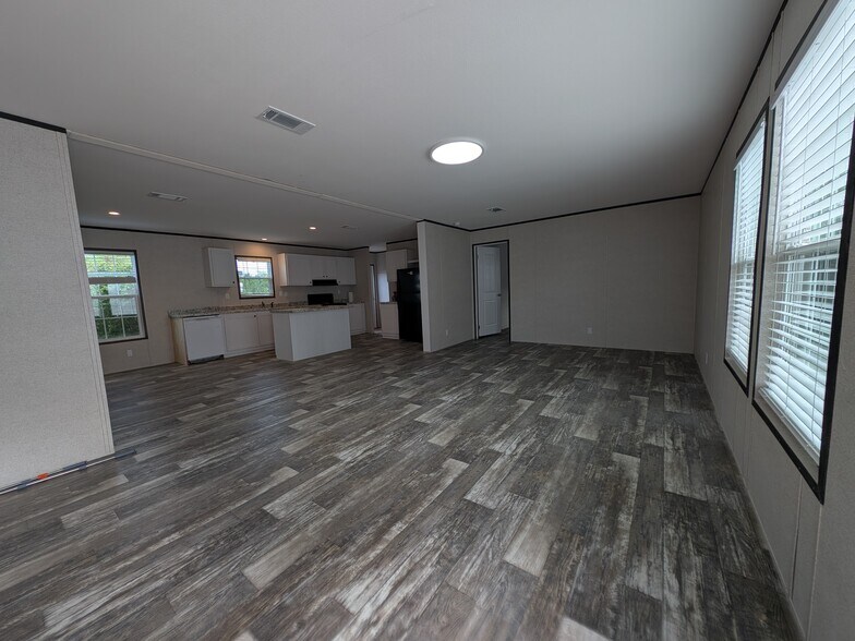 Building Photo - 3051 SW 50th St