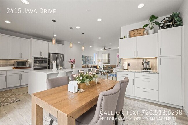 Building Photo - 2415 Java Dr