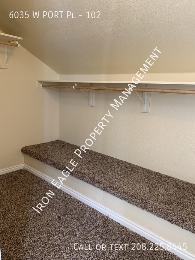 Building Photo - 6035 W Port Pl