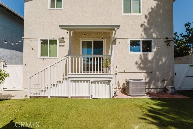 Building Photo - 10619 Mather Ave