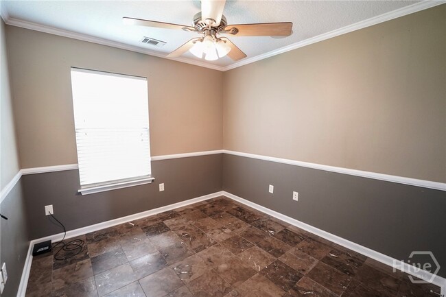 Building Photo - 170 Willow Oak Dr