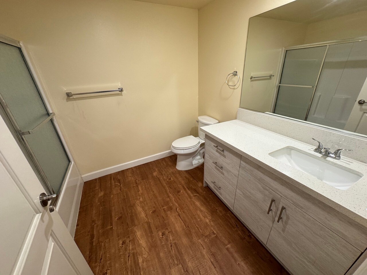 Building Photo - 6718 Sylmar Ave