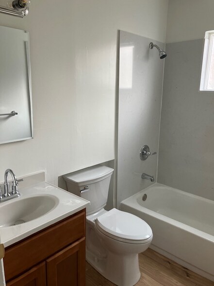 Building Photo - 5405 Morrow Dr