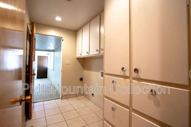 Building Photo - 536 S 100 W