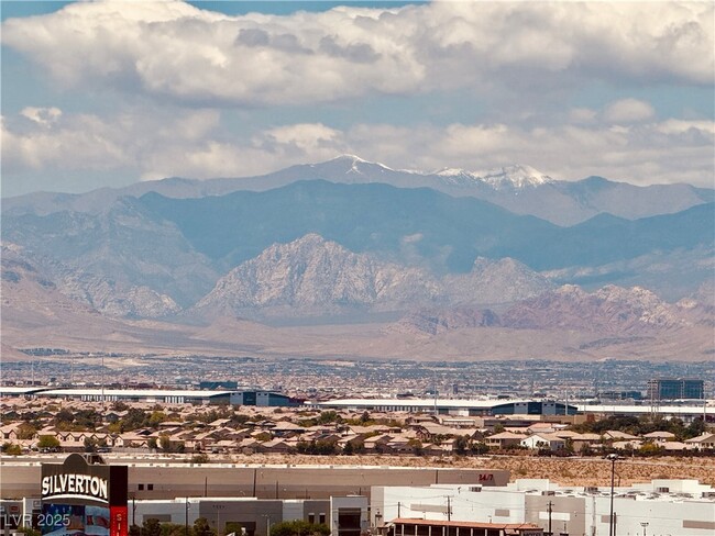 Building Photo - 8255 S Las Vegas Blvd