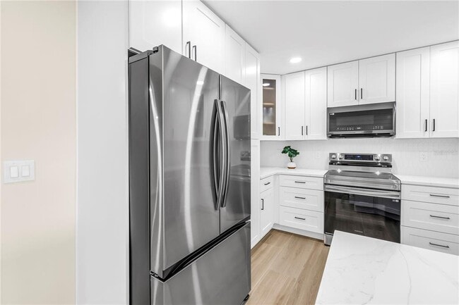 Building Photo - 4891 Venetian Blvd NE