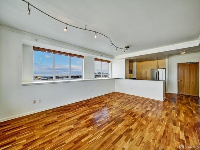 Building Photo - 400 Beale St