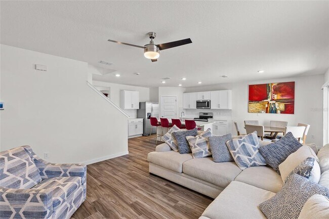 Building Photo - 455 Talisi Lp