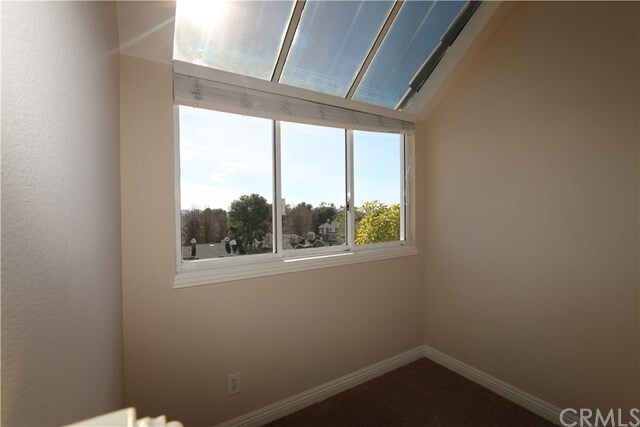 Building Photo - 66 Terra Vista