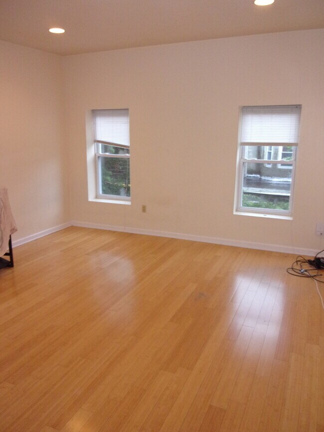 Building Photo - 1532 N 17th St
