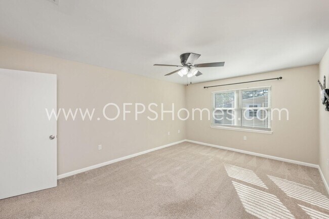 Building Photo - 606 Ironwood Dr