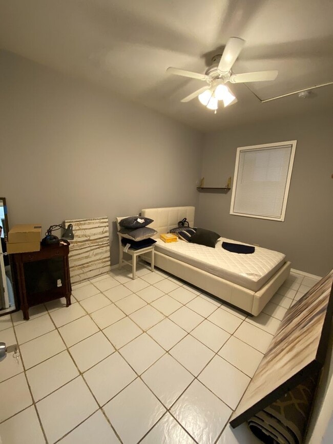 Building Photo - 5 Bed/3 Bath UC Rental Located on McMillan $750/pp ($3,875/mo)!