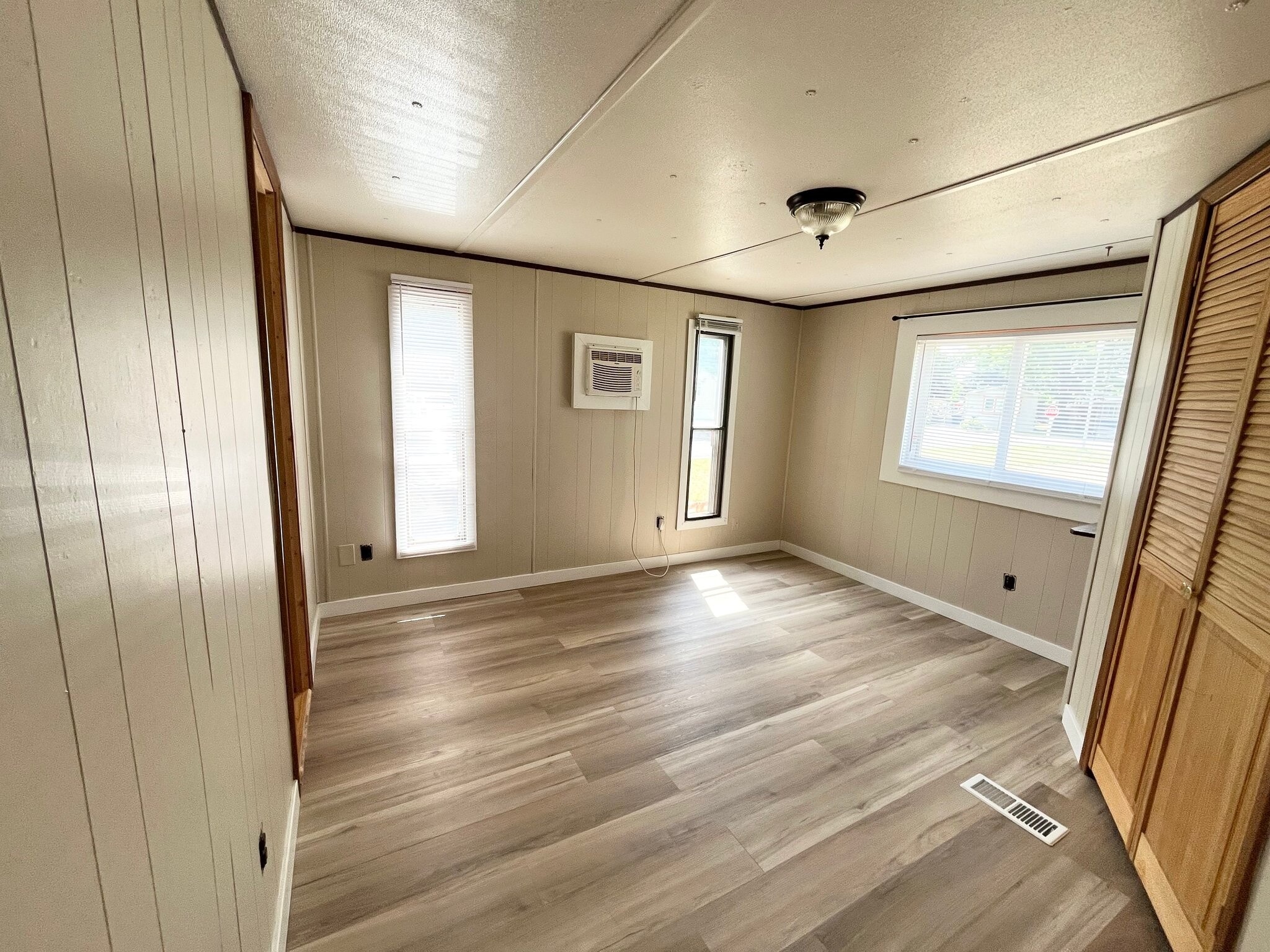 Building Photo - 44 Redrock Dr