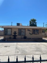 Building Photo - 2p2106