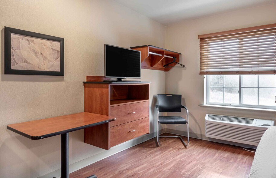 Building Photo - Furnished Studio-Dayton - Miamisburg