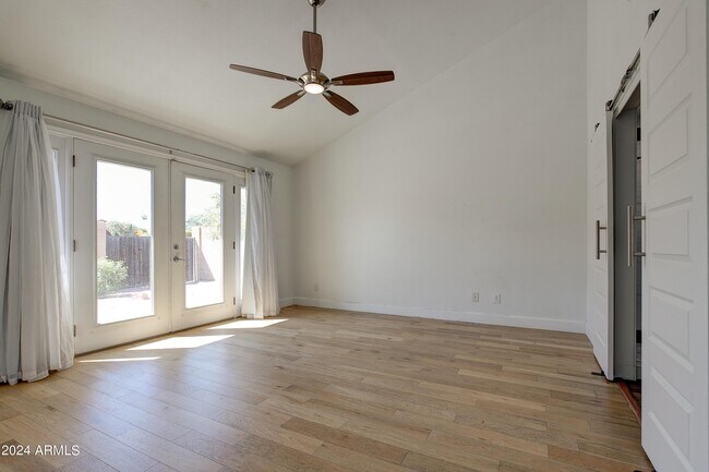 Building Photo - 1945 E Velvet Dr