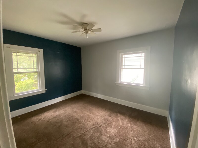 Building Photo - 3839 Hazelhurst Ave
