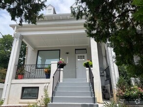 Building Photo - 439 Hamilton St NW