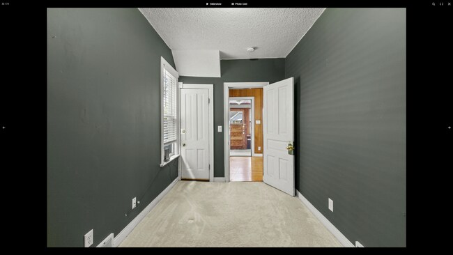 Building Photo - Beautiful 2-Bed 2-Bath Unit in St. Paul - Available Now!