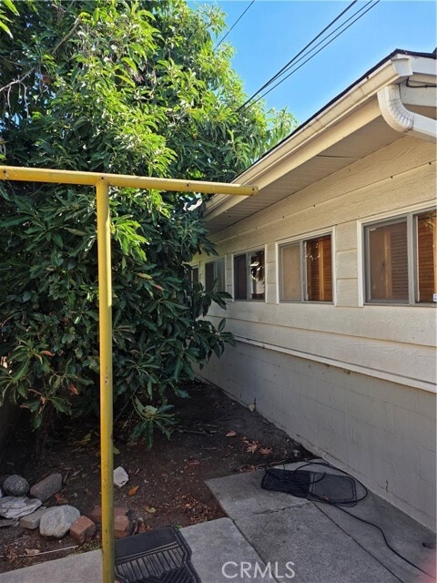 Building Photo - 808 N 10th Ave