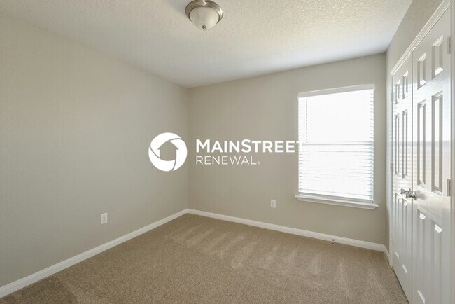 Building Photo - 3 Bedroom Pet-Friendly Home in San Antonio, TX with Main Street Renewal