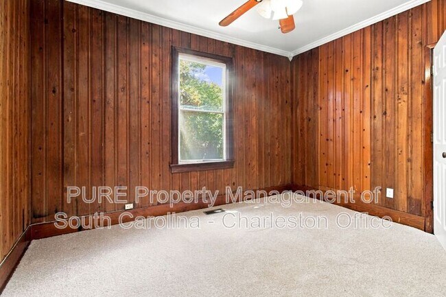 Building Photo - 418 E Cooper Ave