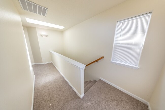 Building Photo - Three bedroom home in Orchards. - JUST UPDATED