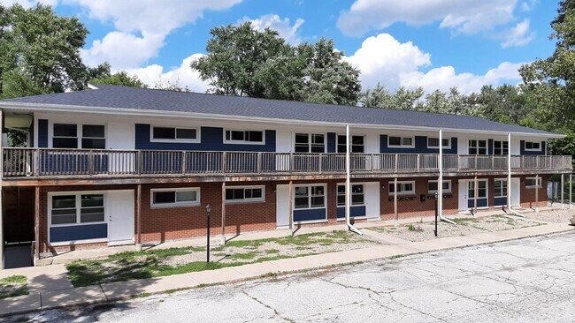Primary Photo - 1213 N Indiana St