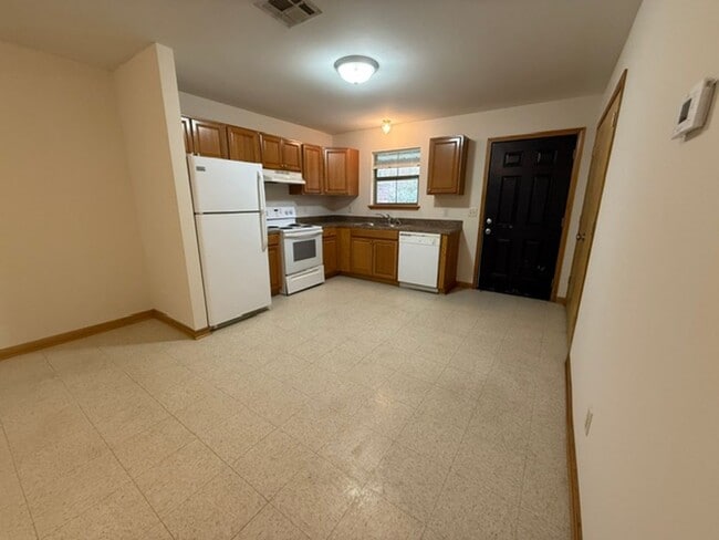 Building Photo - 2520 Crockett St