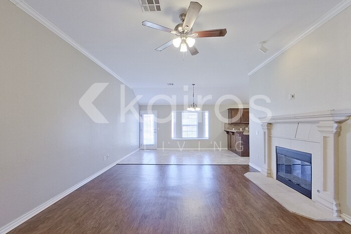 Building Photo - 4210 Syracuse St