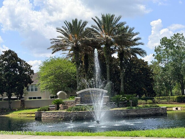 Building Photo - 7990 Baymeadows Rd E