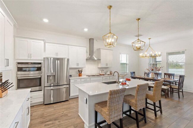 Building Photo - 8692 Little Bluestem Dr