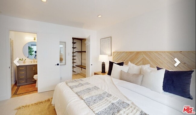 Building Photo - 960 Larrabee St