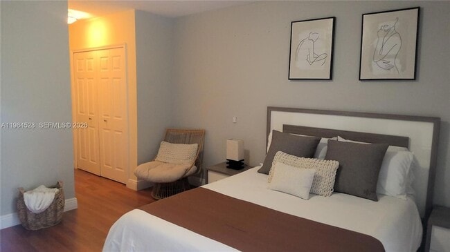 Building Photo - 12614 SW 54th Ct