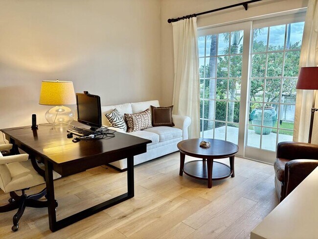 Building Photo - home