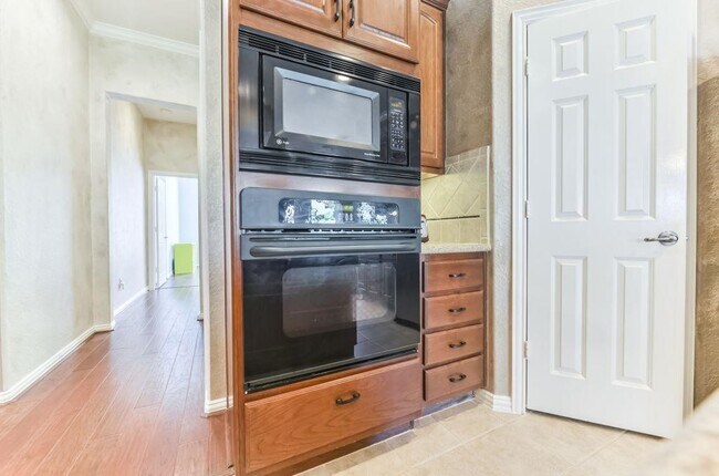 Building Photo - 31 N Warbler Bend Cir