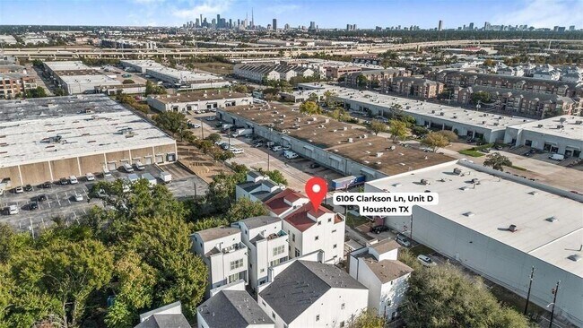 Building Photo - 6106 Clarkson Ln