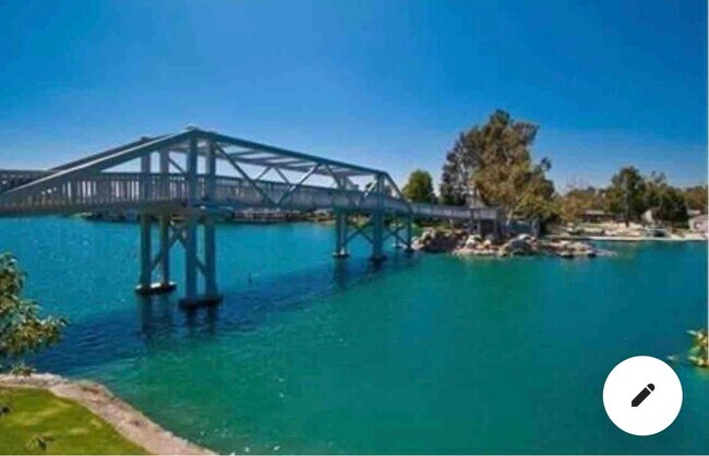 Woodbridge lake - 39 Thicket