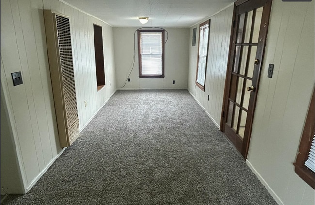 Building Photo - Charming 1-Bedroom Rental in the Heart of ...