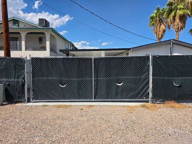 Building Photo - Beautifully remodeled 3 bed/2 bath Manufac...