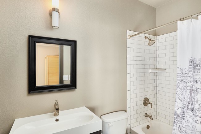 Building Photo - 4035 Cedar Heights Dr