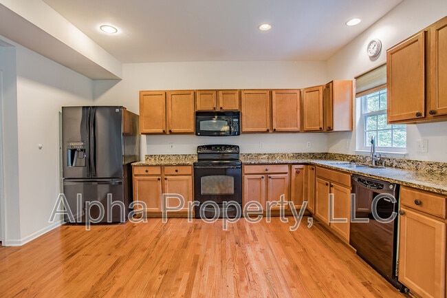 Building Photo - 11 Platte Ln