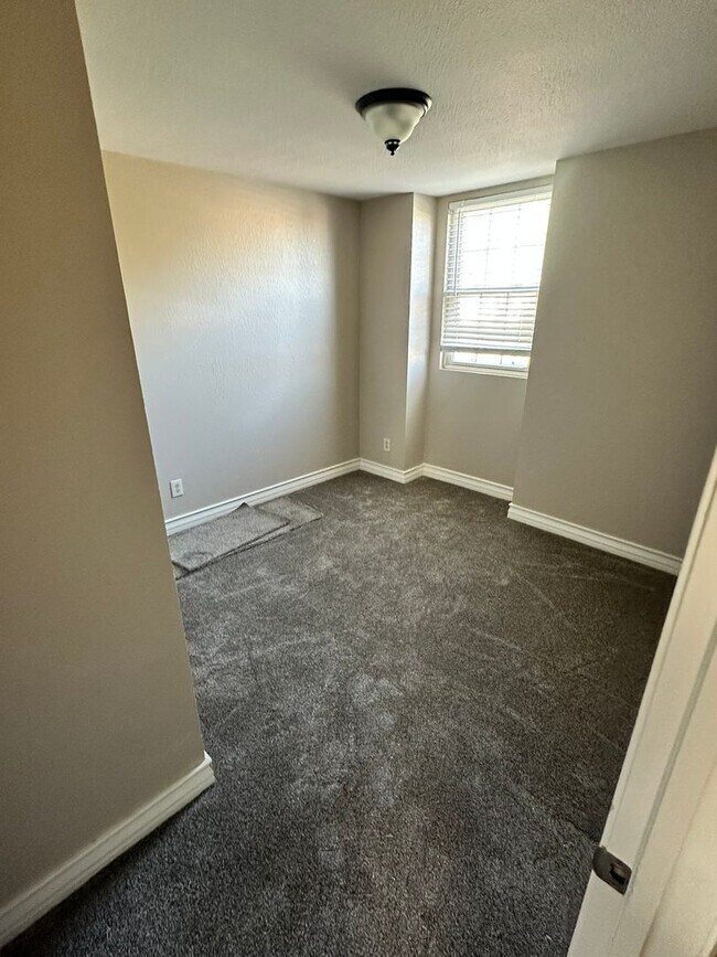 Building Photo - Hyacinth Ln - BEAUTIFUL Sunnymead Ranch Ho...