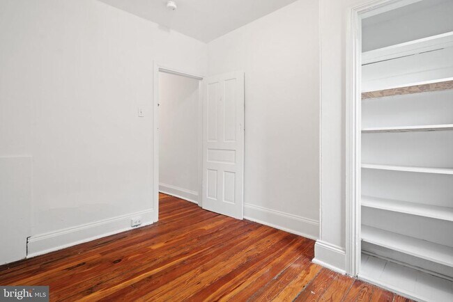 Building Photo - 3881 Manor St