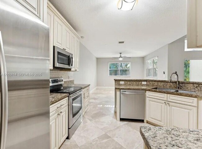 Building Photo - 975 Amy Ridge Ct