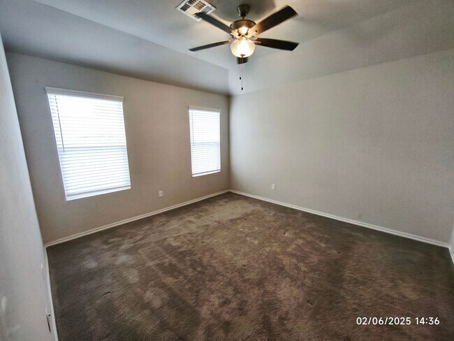 Building Photo - Beautiful 3 Bedroom 2 Bath Home for rent