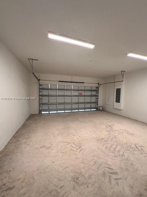 Building Photo - 2265 SE 30th St