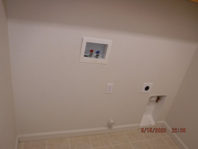 Building Photo - 1735 Cattail Dr