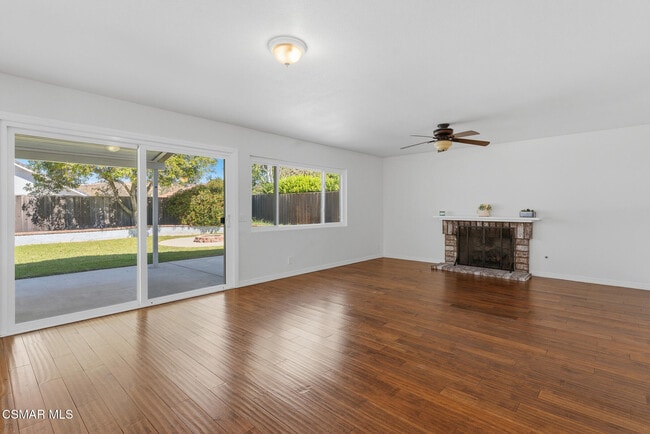 Building Photo - 1239 Honeysuckle Ct